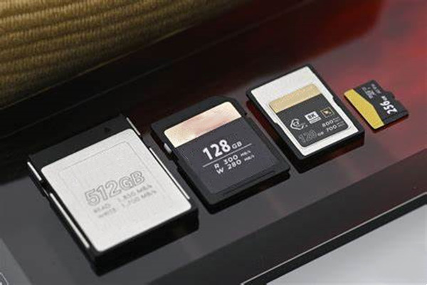 出售sandisk閃存卡，手機(jī)內(nèi)存卡：8Gb、16Gb、32Gb、64Gb、128Gb、256Gb