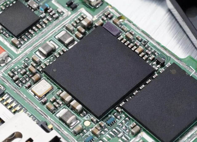 供應(yīng)【Infineon】無(wú)線連接：供應(yīng)藍(lán)牙 5.0 模塊、Wi-Fi 4 SoC、AIROC 汽車(chē)無(wú)線組合芯片