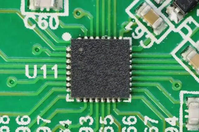 收購(gòu)【NXP】 Layerscape 處理器，雷達(dá)收發(fā)器，汽車 MCU，系統(tǒng)基礎(chǔ)芯片