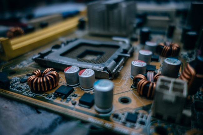 供應(yīng)（RENESAS）SRAM、多端口存儲(chǔ)器、總線交換機(jī)、非易失性存儲(chǔ)器