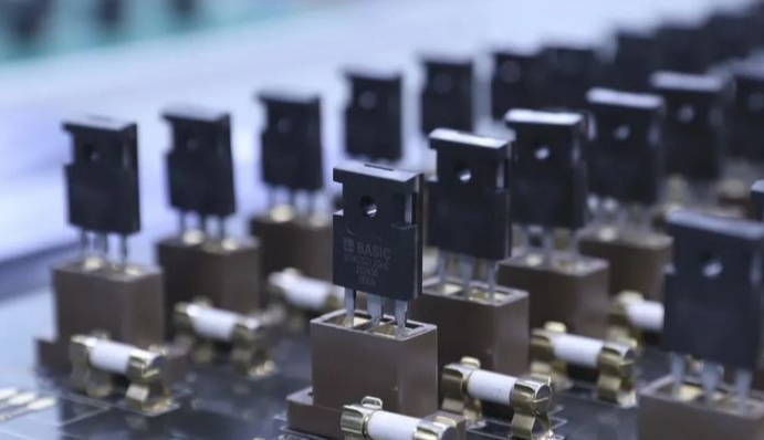 出售（onsemi）IGBT、MOSFET、SiC、Si/SiC 混合模塊、二極管和智能功率模塊 (IPM)