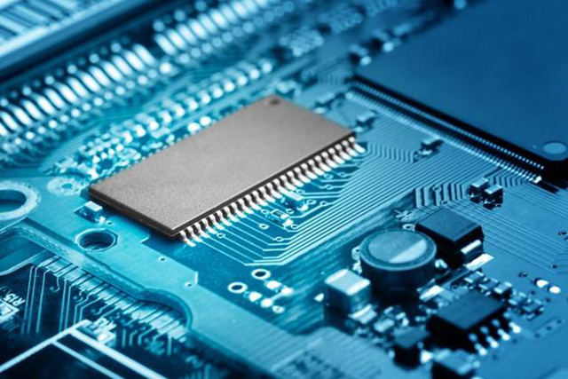 回收瑞薩特定應(yīng)用時鐘：PCI Express 時鐘、處理器時鐘、實(shí)時時鐘